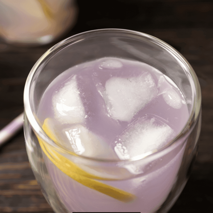 Lavender Lemonade Sprite served with ice cubes